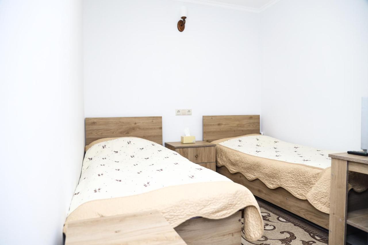 Hayi Tun Guest House Goris Εξωτερικό φωτογραφία