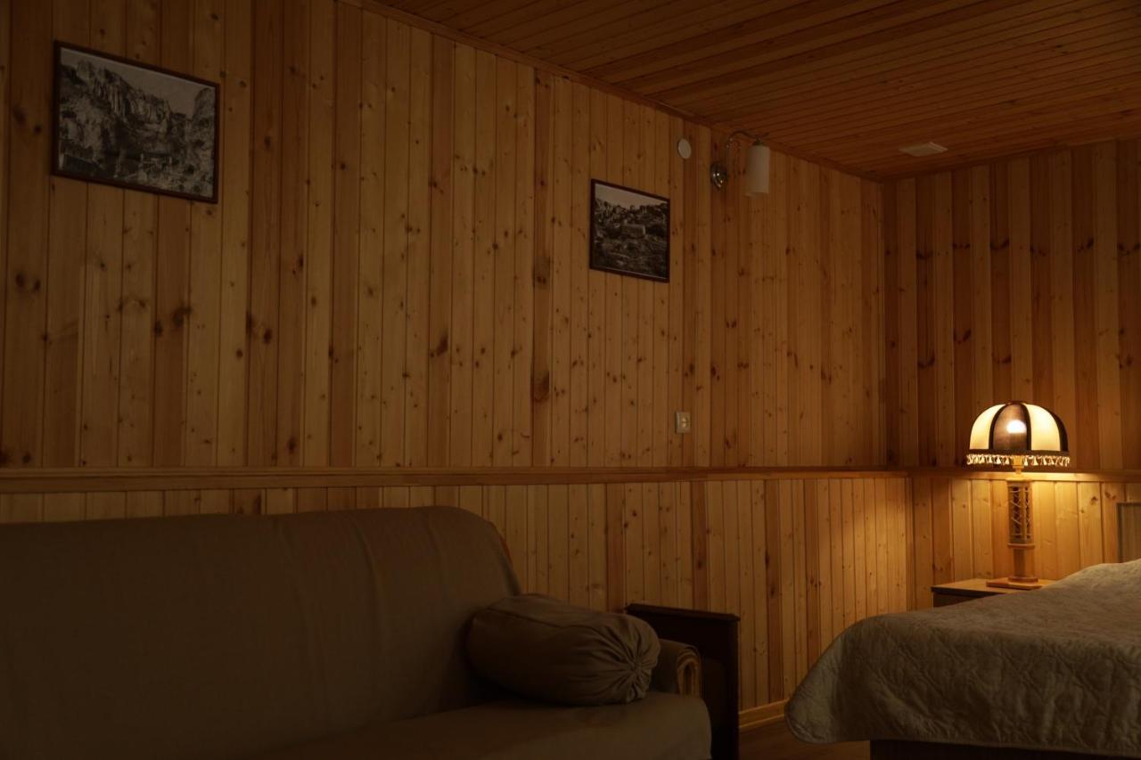 Hayi Tun Guest House Goris Εξωτερικό φωτογραφία