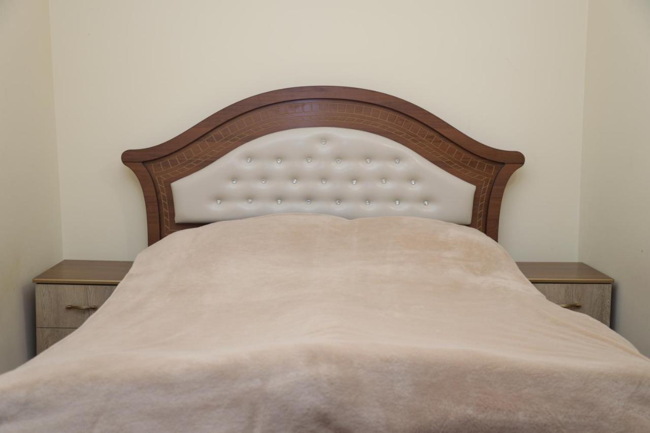 Hayi Tun Guest House Goris Εξωτερικό φωτογραφία
