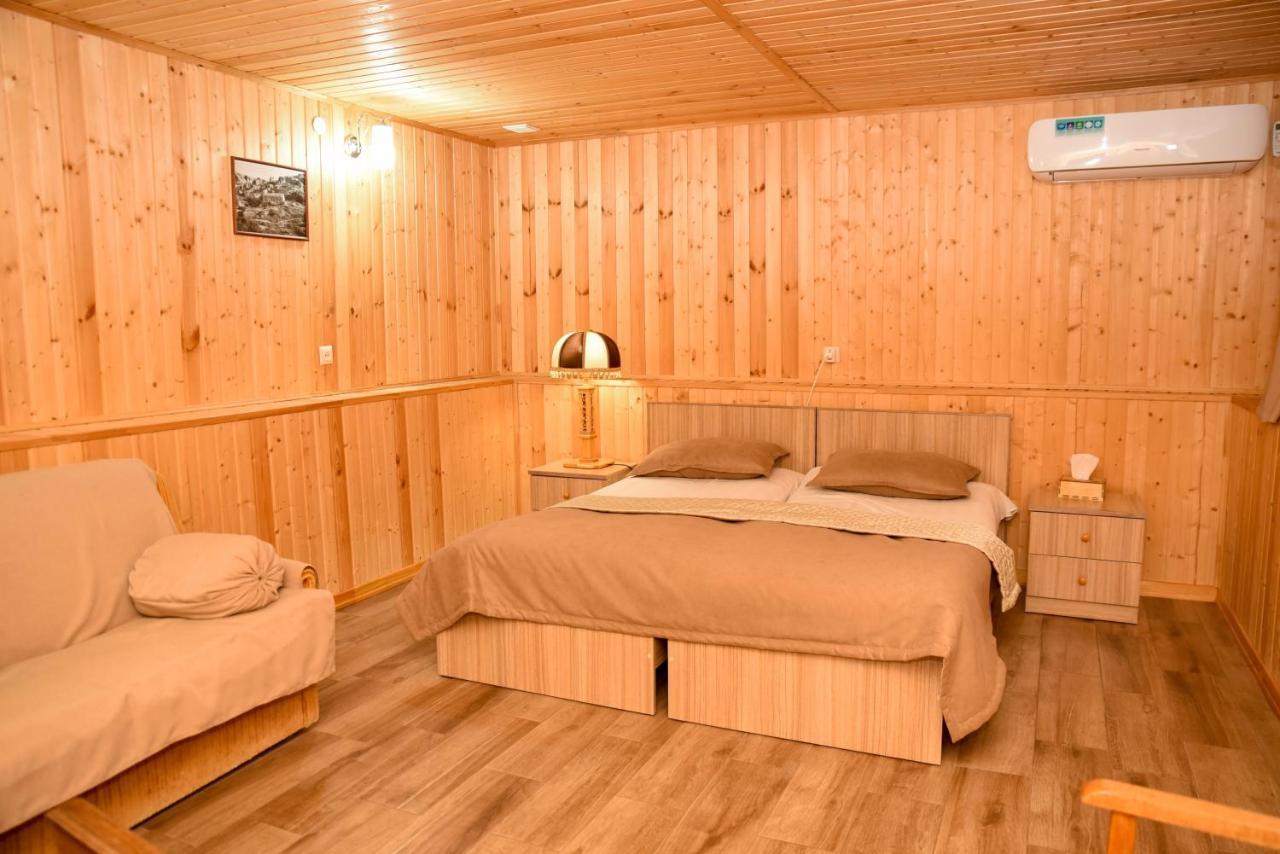 Hayi Tun Guest House Goris Εξωτερικό φωτογραφία