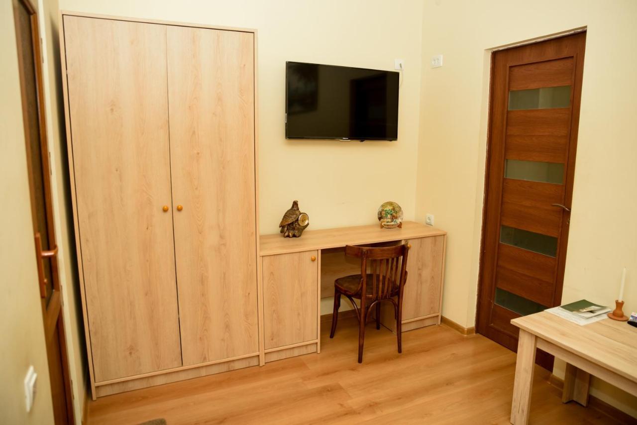 Hayi Tun Guest House Goris Εξωτερικό φωτογραφία
