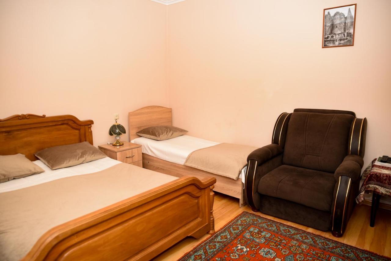 Hayi Tun Guest House Goris Εξωτερικό φωτογραφία