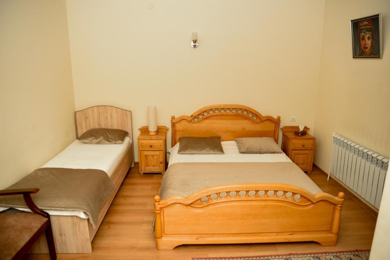 Hayi Tun Guest House Goris Εξωτερικό φωτογραφία