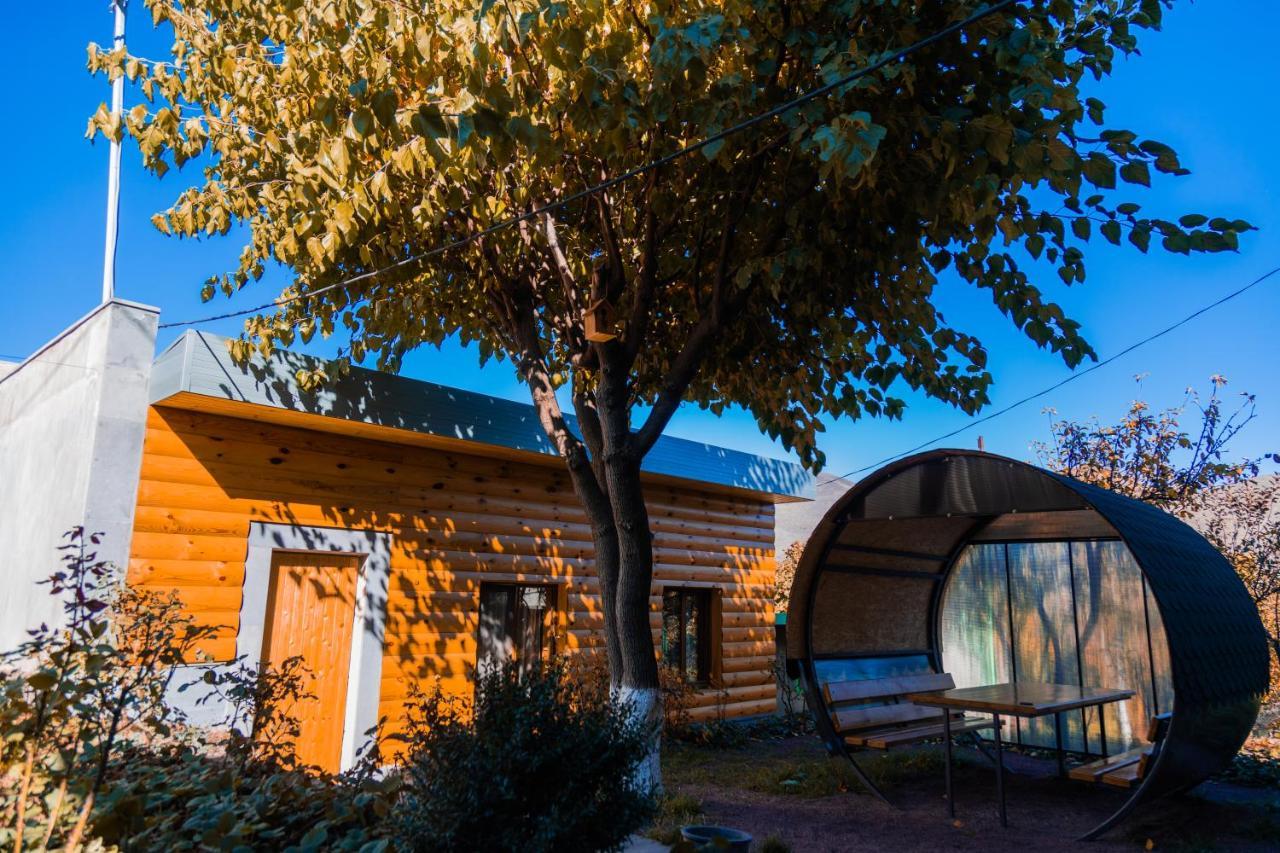 Hayi Tun Guest House Goris Εξωτερικό φωτογραφία