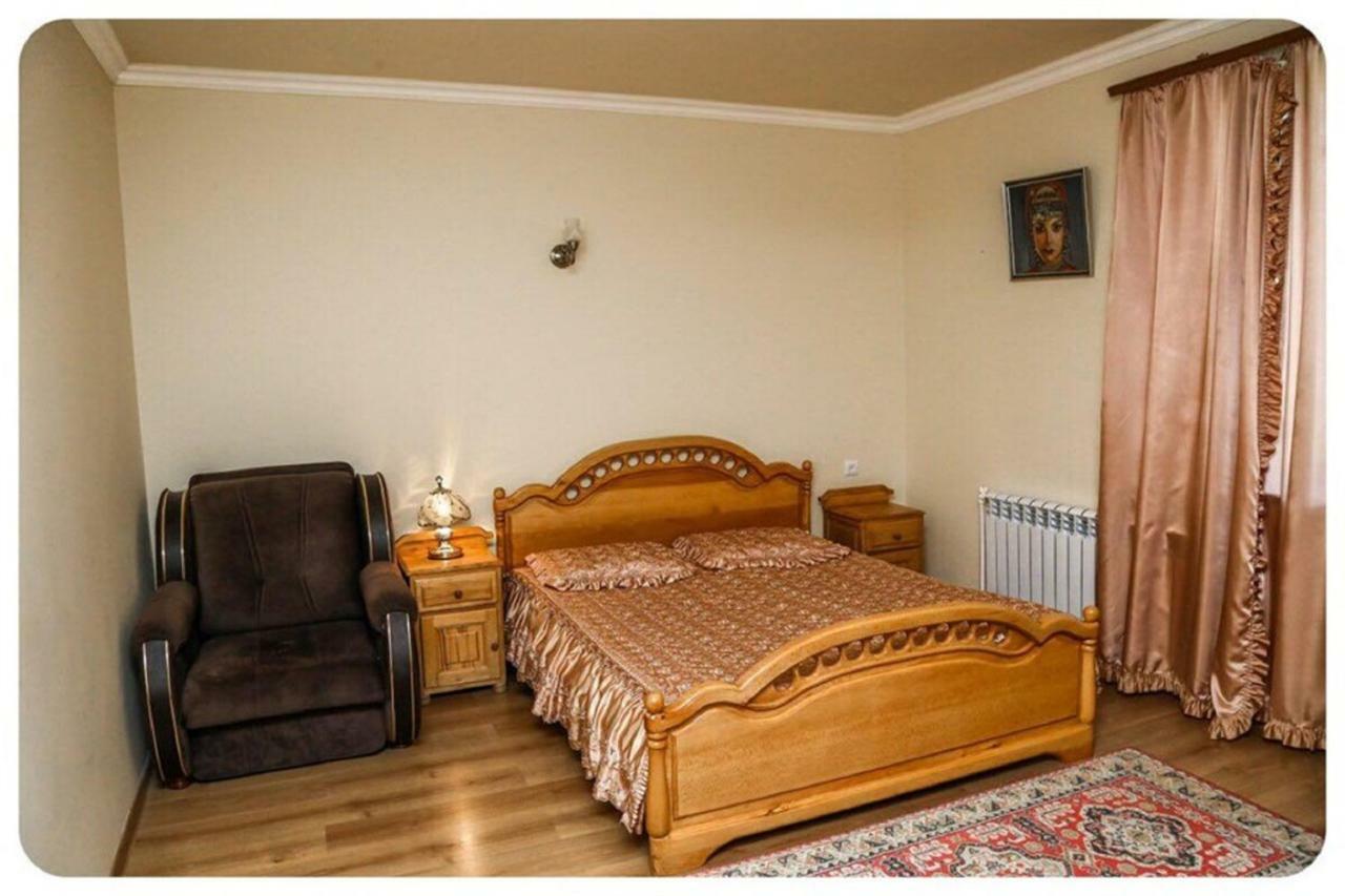 Hayi Tun Guest House Goris Εξωτερικό φωτογραφία